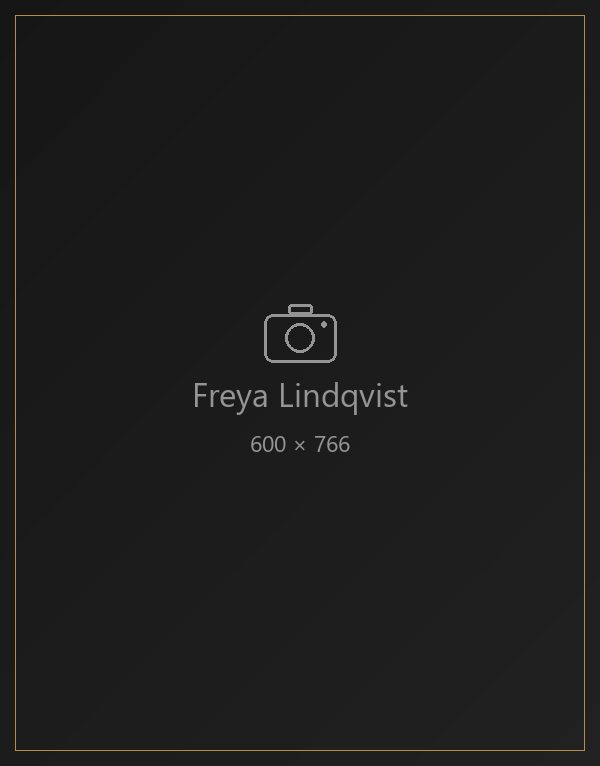 Freya Lindqvist, portfolio portrait